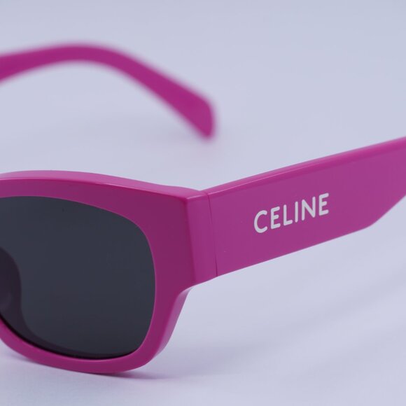?️ New Celine CL40197U 75A Sunglasses - Fuchsia Frame, Smoke Lenses main image 5
